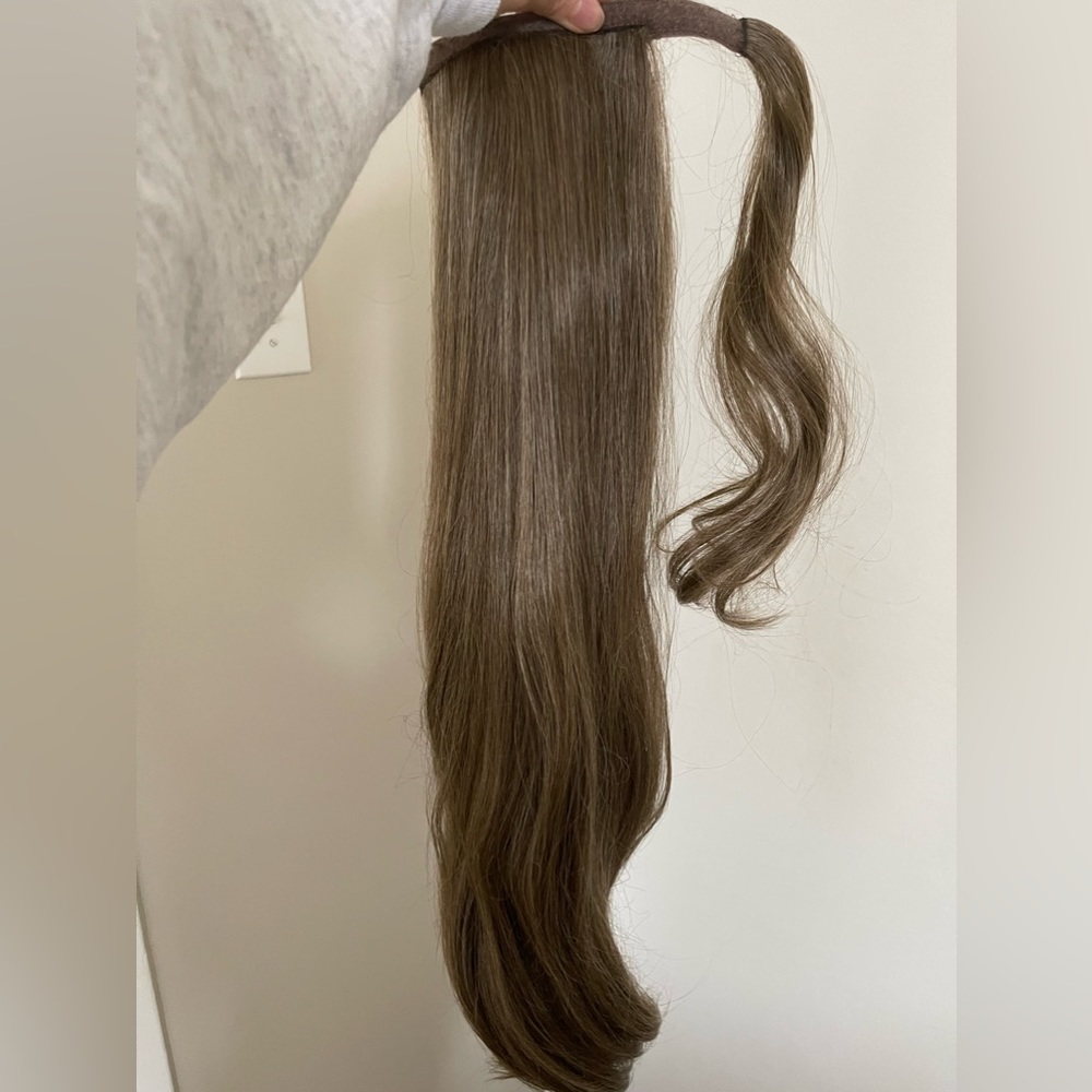 Ponytail extension